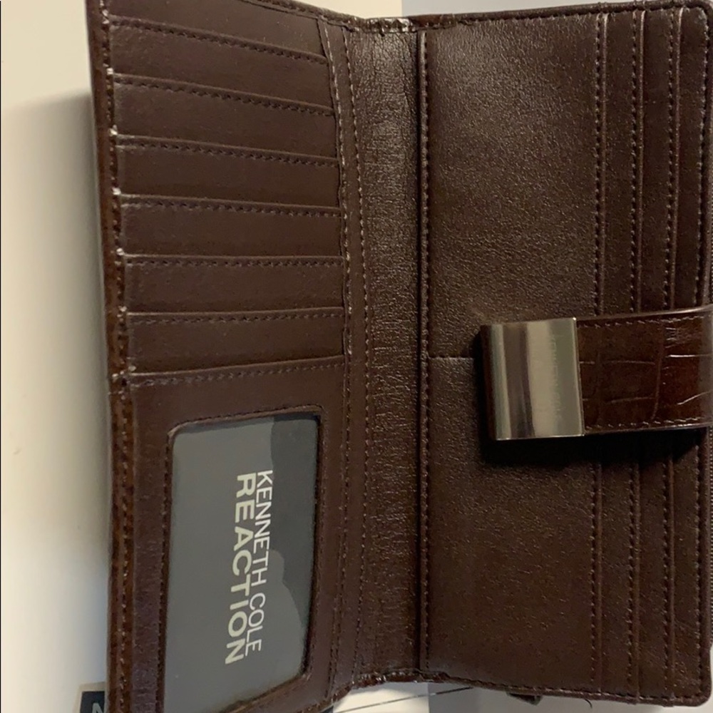 Wallet - Picture 2 of 2
